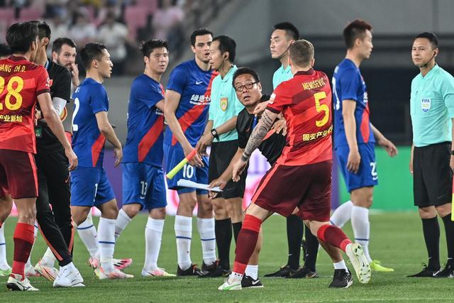 卡巴塞勒续约乌迪内斯：35岁老将的坚持与选择